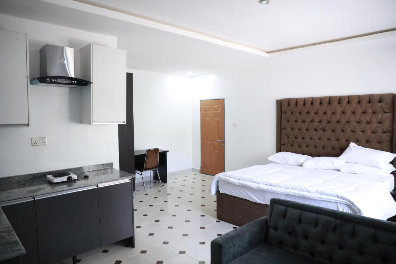 D & D Apartments Abuja Buitenkant foto
