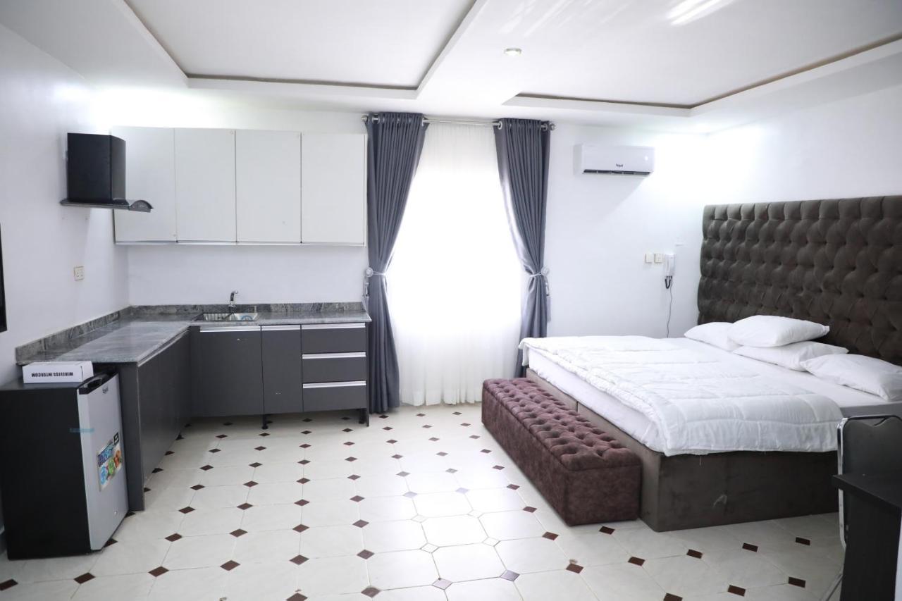 D & D Apartments Abuja Buitenkant foto