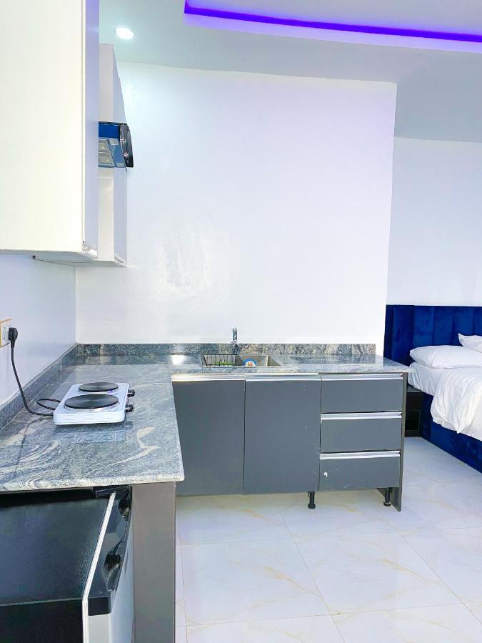 D & D Apartments Abuja Buitenkant foto