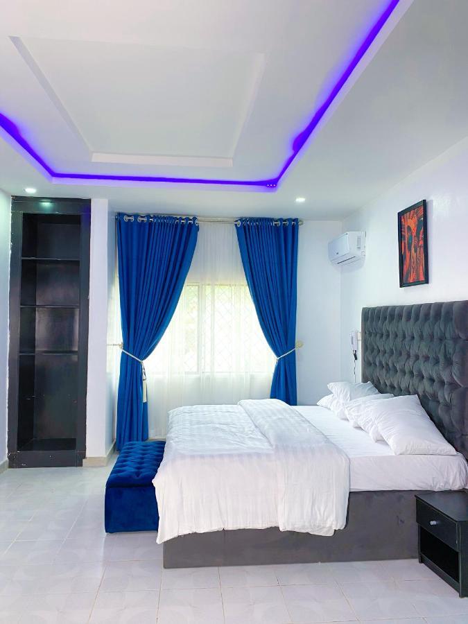 D & D Apartments Abuja Buitenkant foto