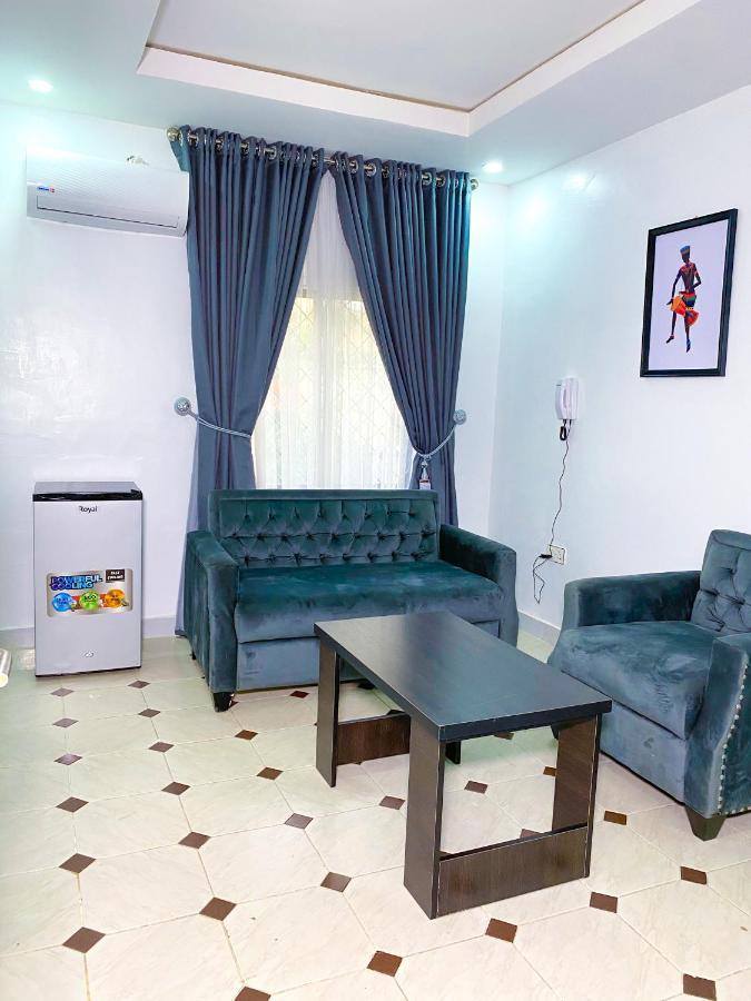 D & D Apartments Abuja Buitenkant foto